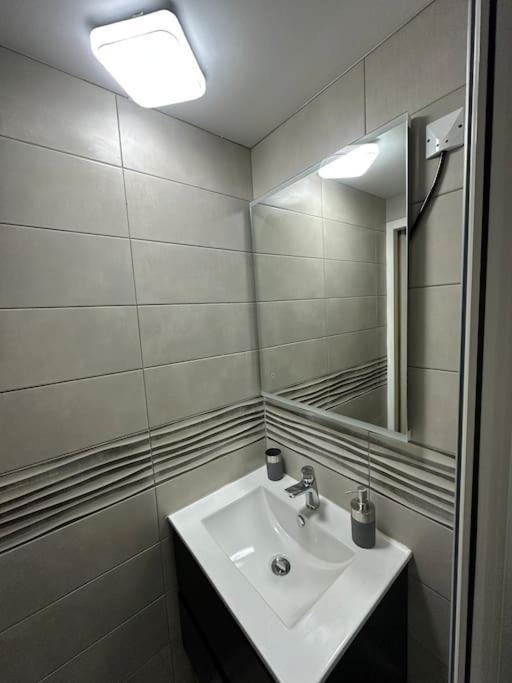 Le Luron Apartment Lure  Bagian luar foto